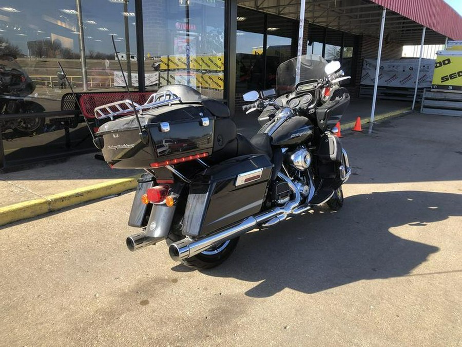 2013 Harley-Davidson® FLTRX - Road Glide® Custom