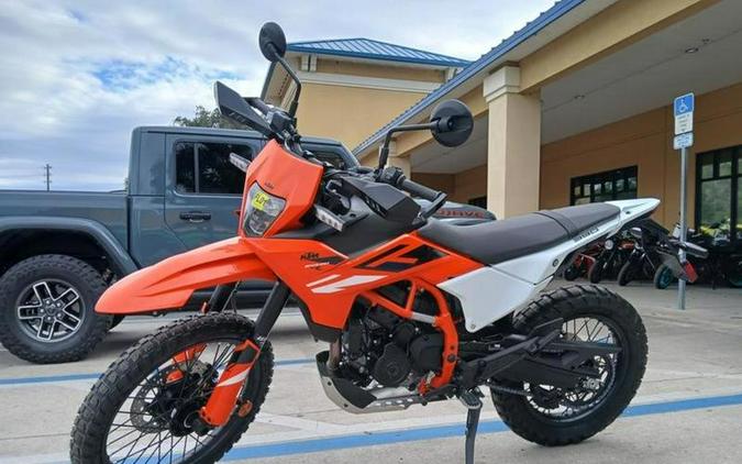 2026 KTM 390 Enduro R