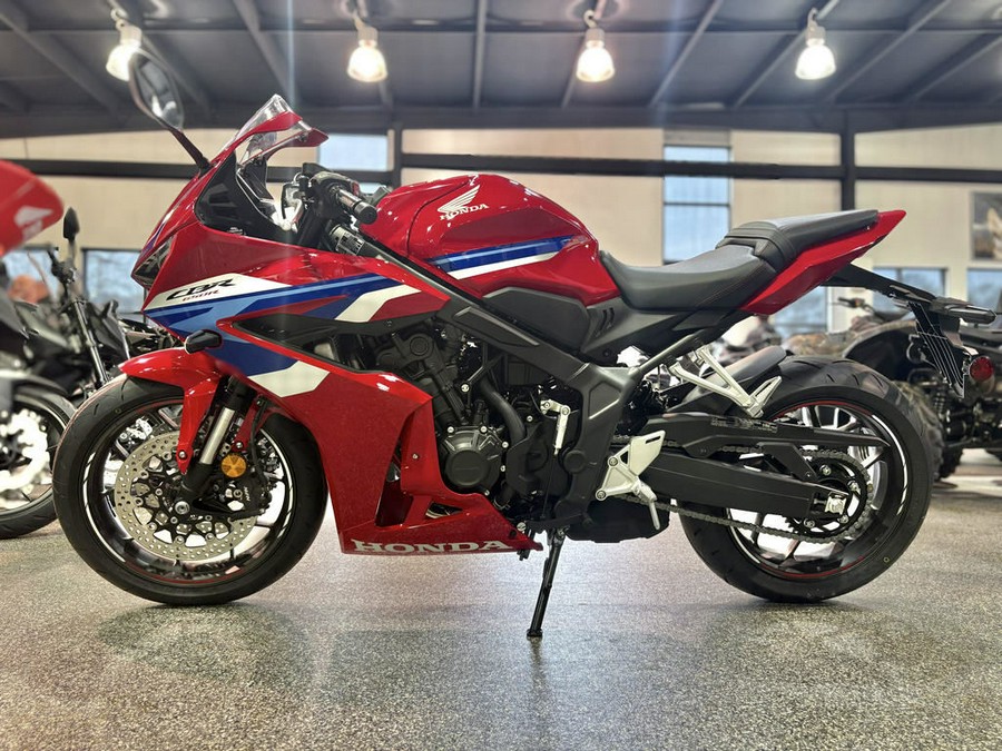 2026 Honda® CBR650R E-Clutch