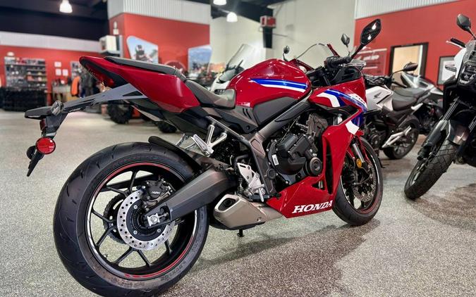 2026 Honda® CBR650R E-Clutch