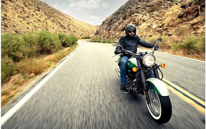 2022 Kawasaki Vulcan® 900 Classic