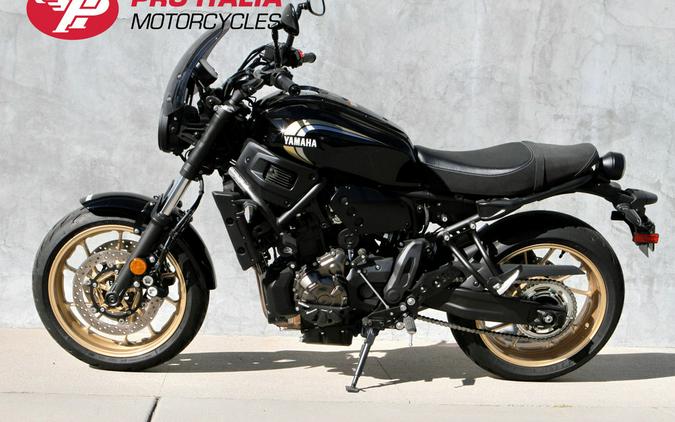 2024 Yamaha XSR 700