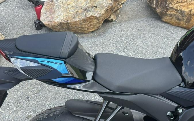 2027 Suzuki GSX-R750