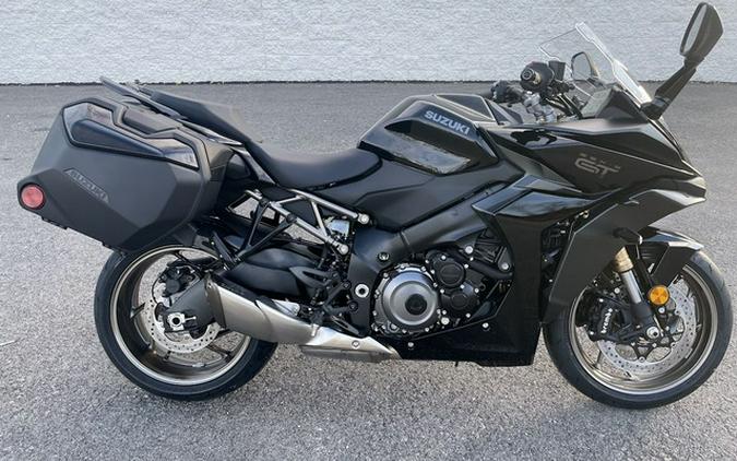 2024 Suzuki GSX-S1000GT Plus