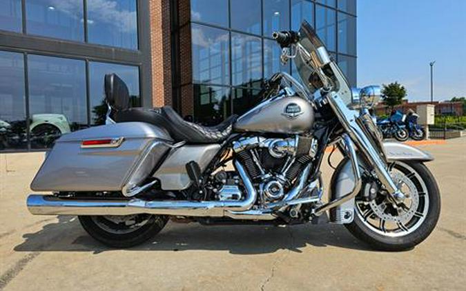 2017 Harley-Davidson Road King®