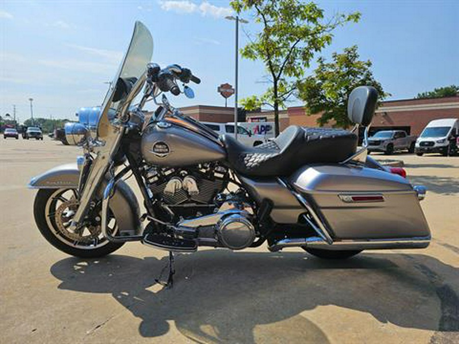 2017 Harley-Davidson Road King®