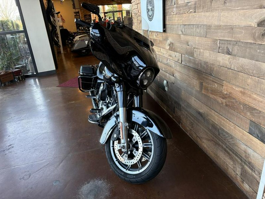 2015 Harley-Davidson® FLHTP