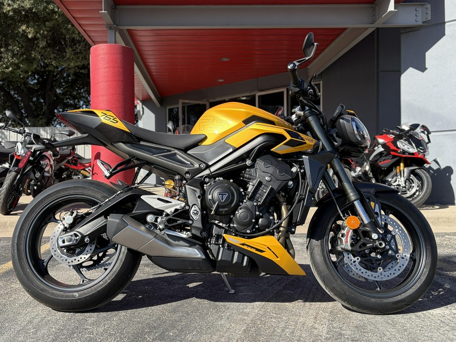 2025 Triumph Street Triple 765