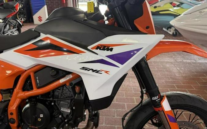2026 KTM 390 SMC R