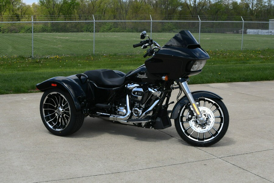 FLTRT 2024 Road Glide 3