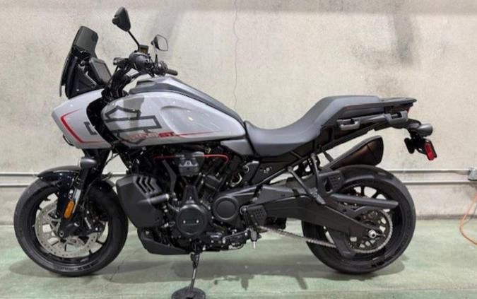 2025 Harley-Davidson® RA1250ST - Pan America® 1250 ST