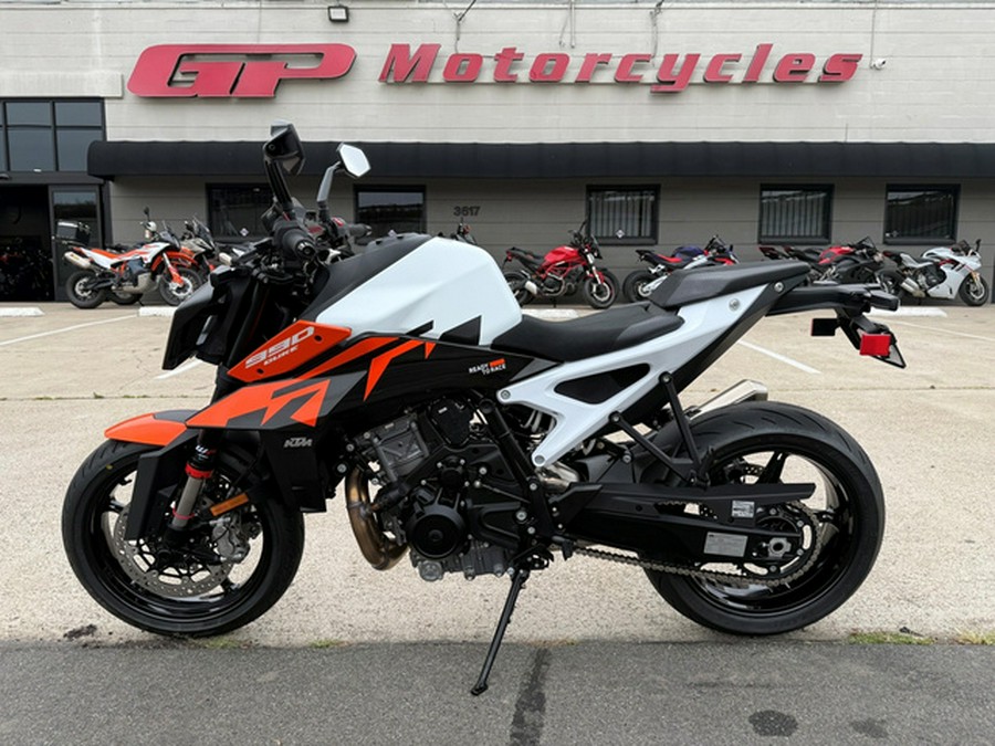 2027 KTM Duke 990
