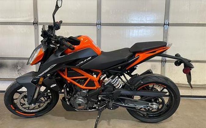 2023 KTM 390 Duke