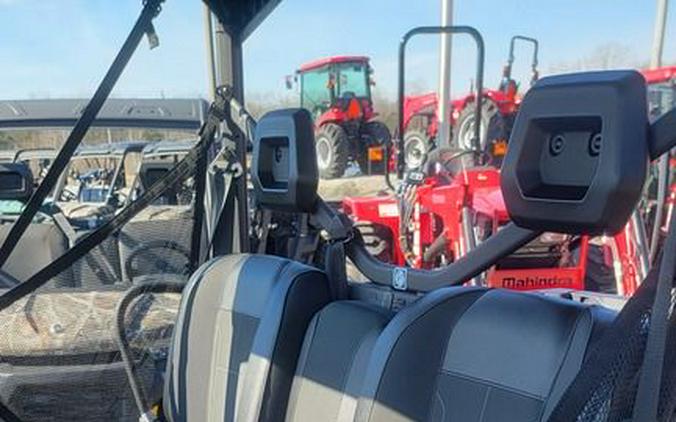 2026 Can-Am® Defender XT HD11 With 10.25 in.display