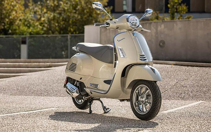 2025 Vespa GTS 300