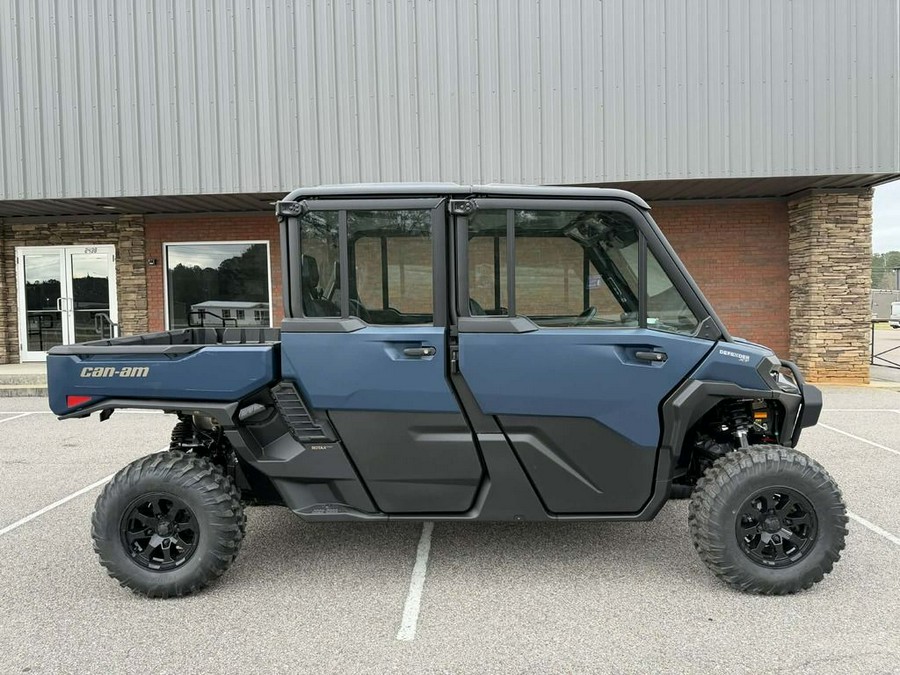 2026 Can-Am® Defender XT CAB HD11