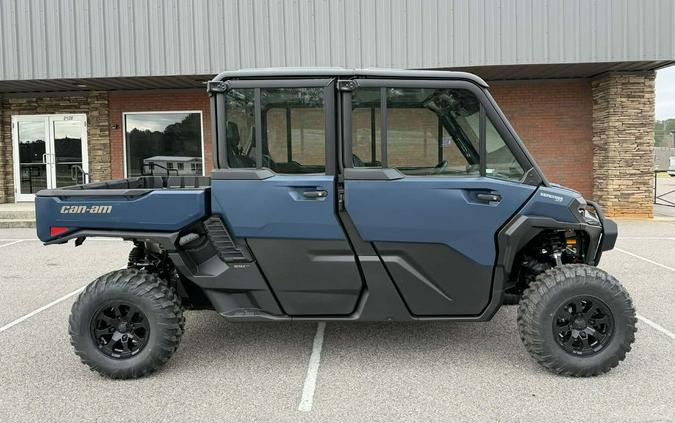 2026 Can-Am® Defender XT CAB HD11