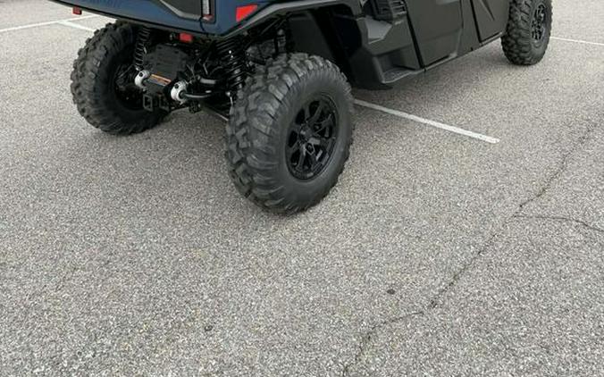 2026 Can-Am® Defender XT CAB HD11