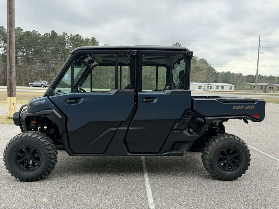 2026 Can-Am® Defender XT CAB HD11
