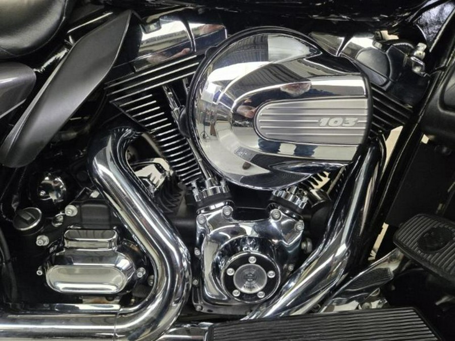 2014 Harley-Davidson® FLHTK - Electra Glide® Ultra Limited