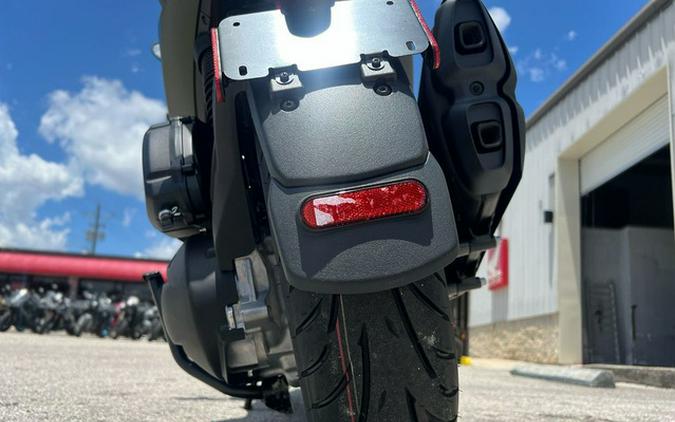 2027 Piaggio BV 400 S