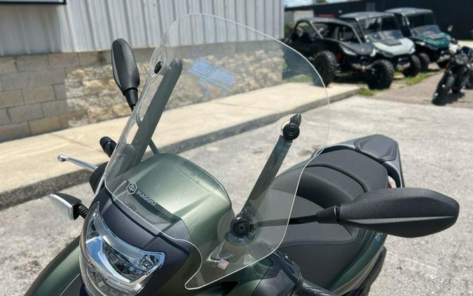 2027 Piaggio BV 400 S