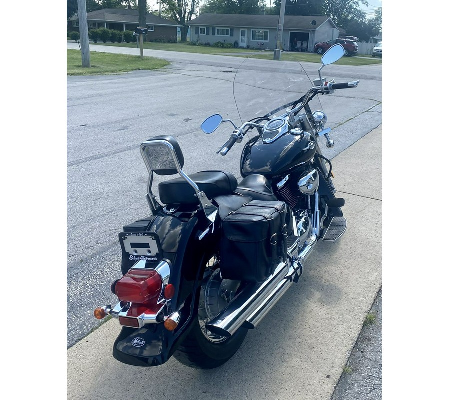 2005 Suzuki Boulevard C50B