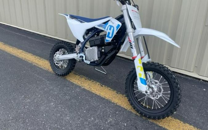 2024 Husqvarna® EE 5