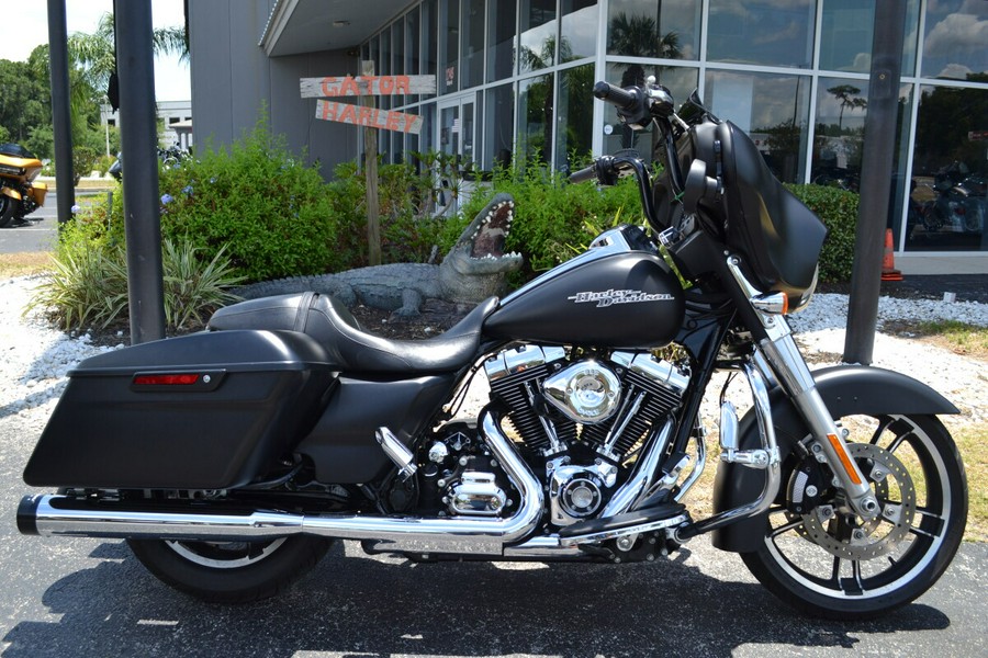 2014 Harley-Davidson Street Glide - FLHX