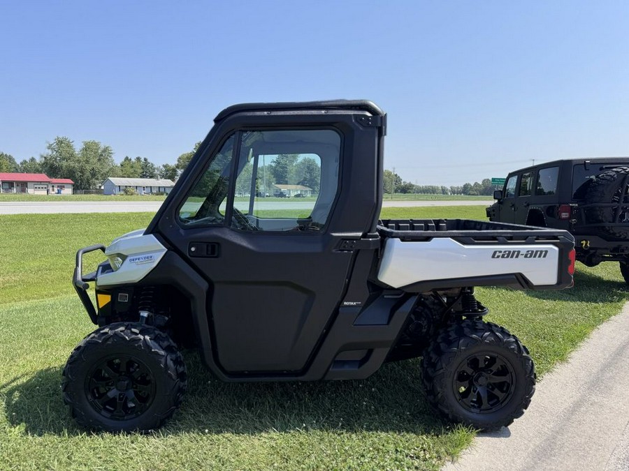 2021 Can-Am® Defender Limited HD10