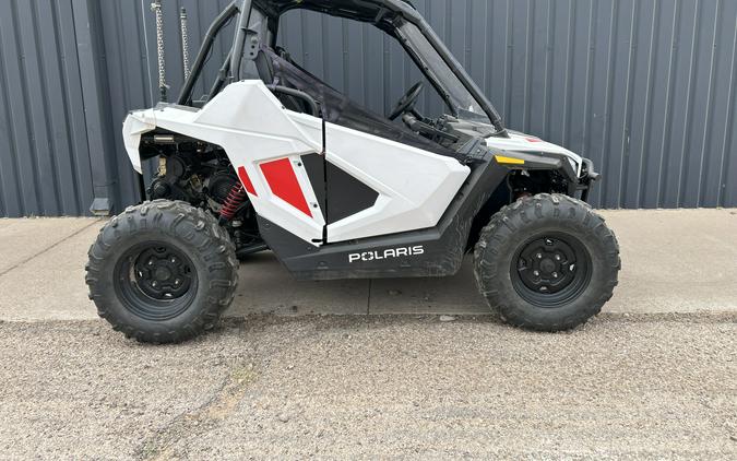 2023 Polaris RZR 200 EFI