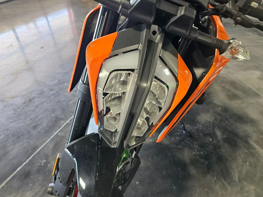 2020 KTM Duke 790