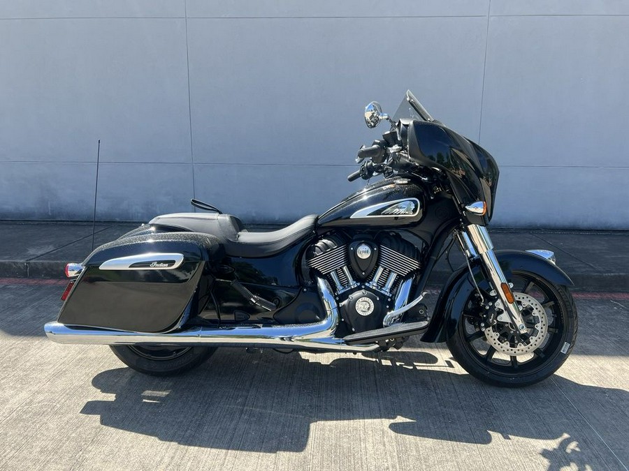 2024 Indian Motorcycle® Chieftain® Black Metallic