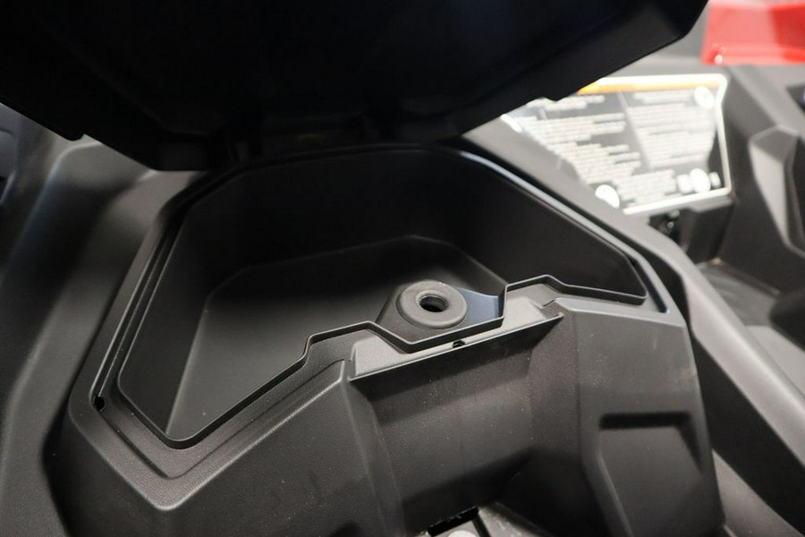 2025 Can-Am® Commander MAX XT 700