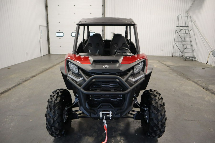 2025 Can-Am® Commander MAX XT 700