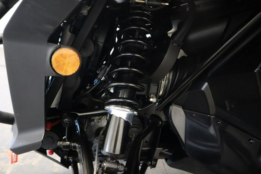 2025 Can-Am® Commander MAX XT 700