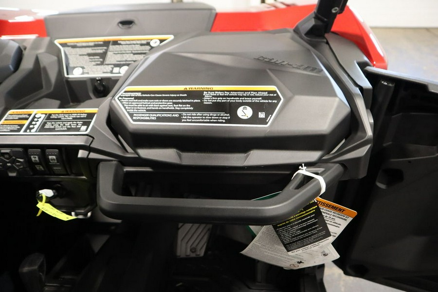 2025 Can-Am® Commander MAX XT 700