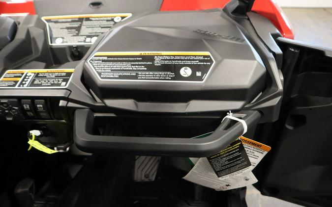 2025 Can-Am® Commander MAX XT 700