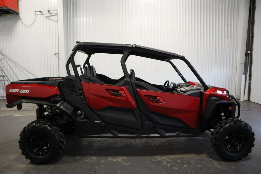 2025 Can-Am® Commander MAX XT 700