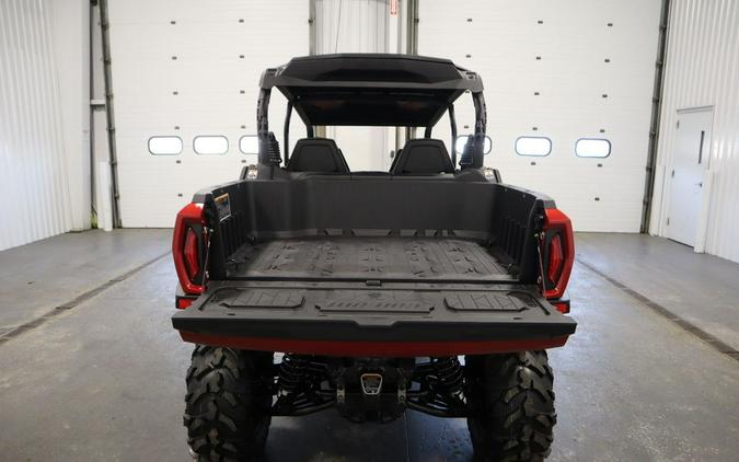 2025 Can-Am® Commander MAX XT 700