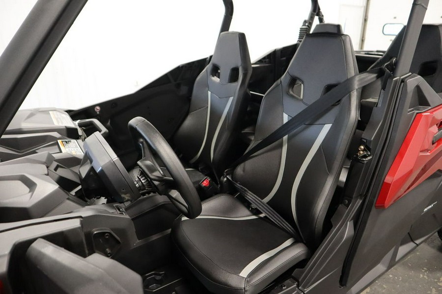 2025 Can-Am® Commander MAX XT 700