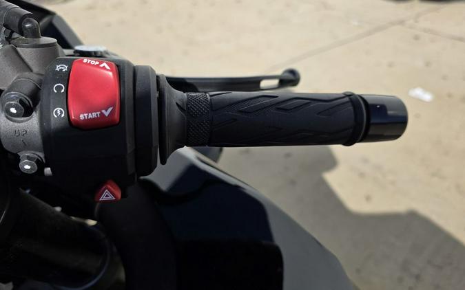 2023 Suzuki GSX-R1000