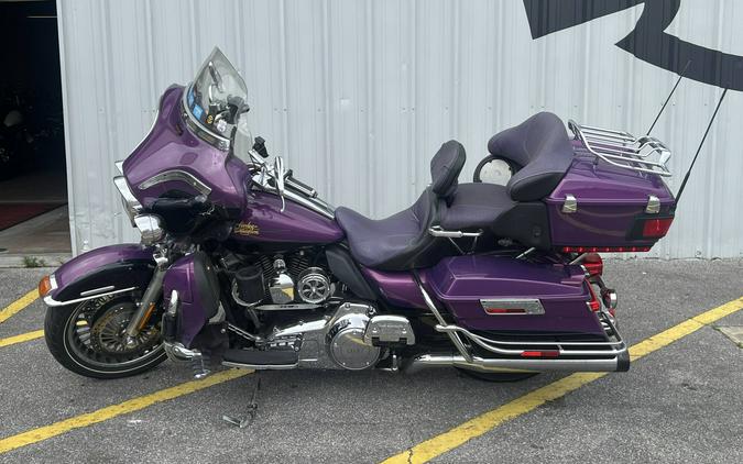 2011 Harley-Davidson® Electra Glide® Ultra Limited Psychedelic Purple/Vivid Black