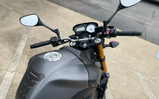 2012 Yamaha FZ8