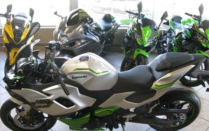 2024 Kawasaki Ninja® 7 Hybrid ABS