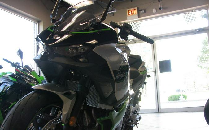 2024 Kawasaki Ninja® 7 Hybrid ABS