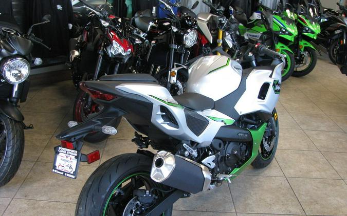 2024 Kawasaki Ninja® 7 Hybrid ABS