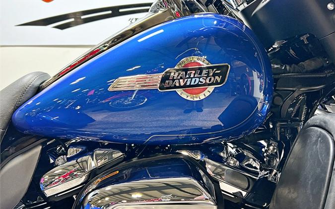 2024 Harley-Davidson Tri Glide Ultra FLHTCUTG Blue Burst