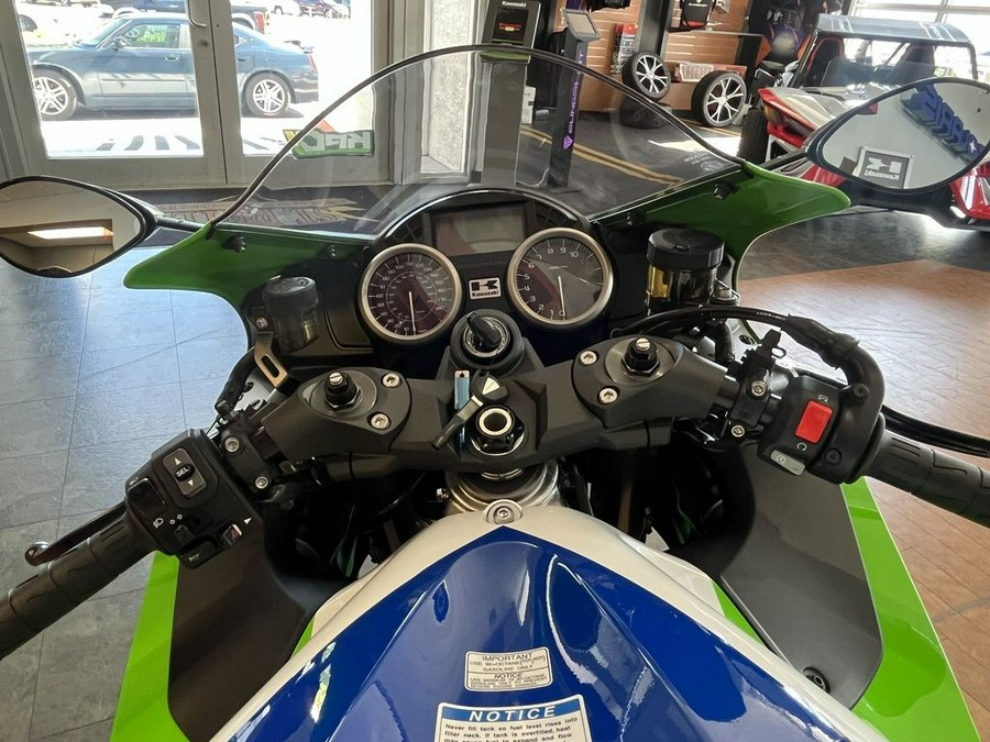 2024 Kawasaki Ninja® ZX™-14R 40th Anniversary Edition ABS