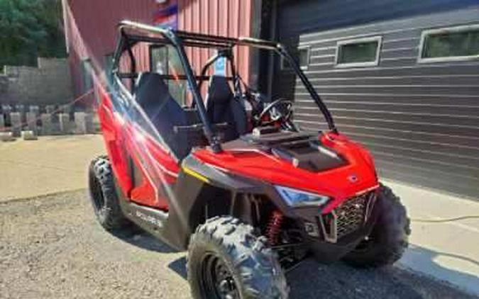 2025 Polaris RZR 200 EFI